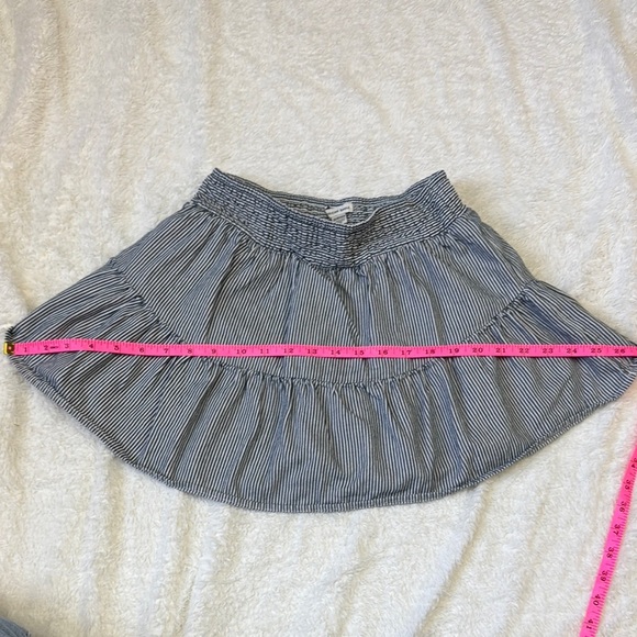 American Eagle Outfitters Gray Mini Skater Skirt - Picture 6 of 6
